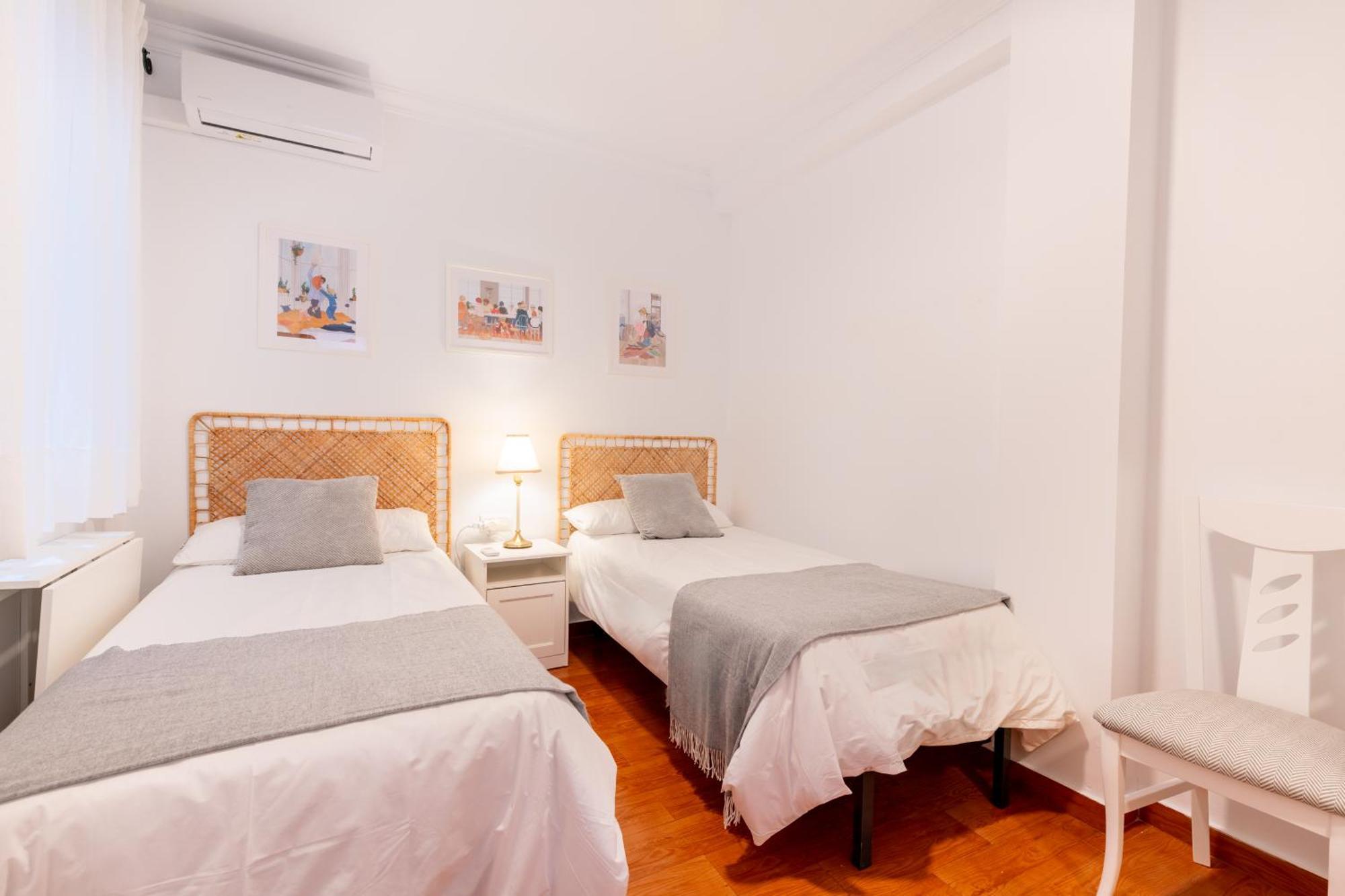 Appartamento Bn Luminoso Familias En Excelente Ubicacion Siviglia